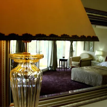 Vera Ξενοδοχείο 4*